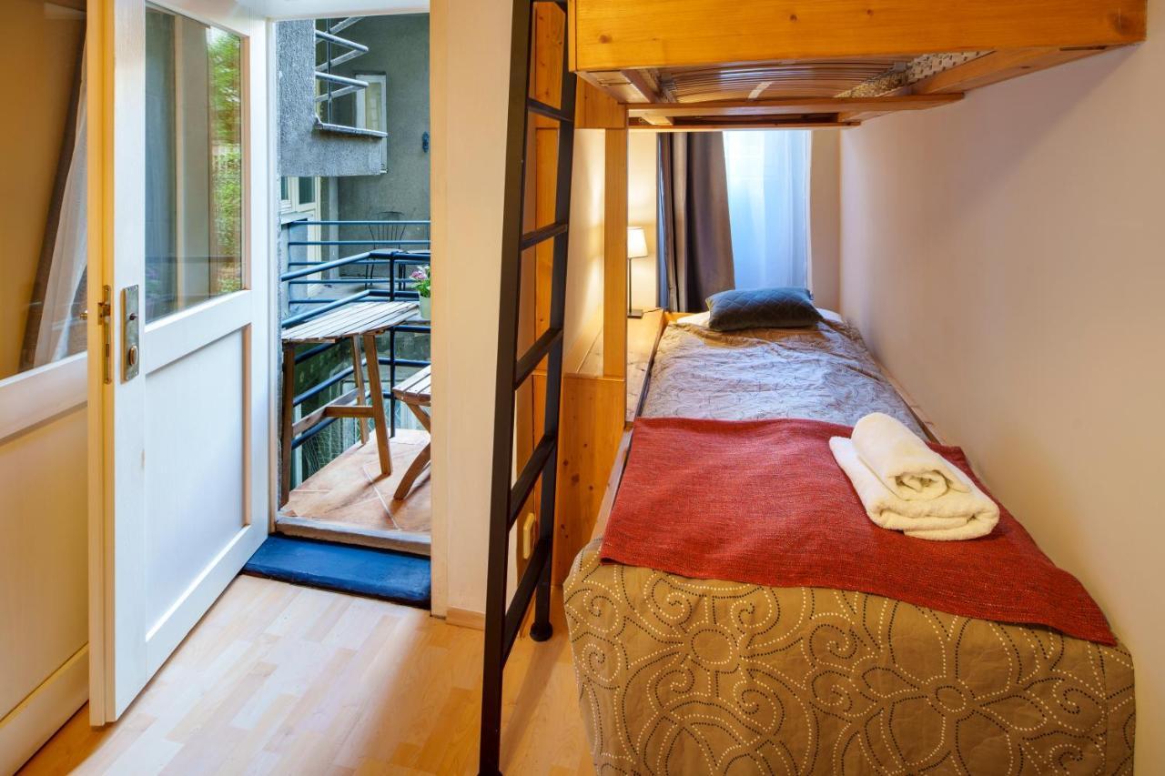 Dlouha Apartment With Balcony Прага Екстериор снимка