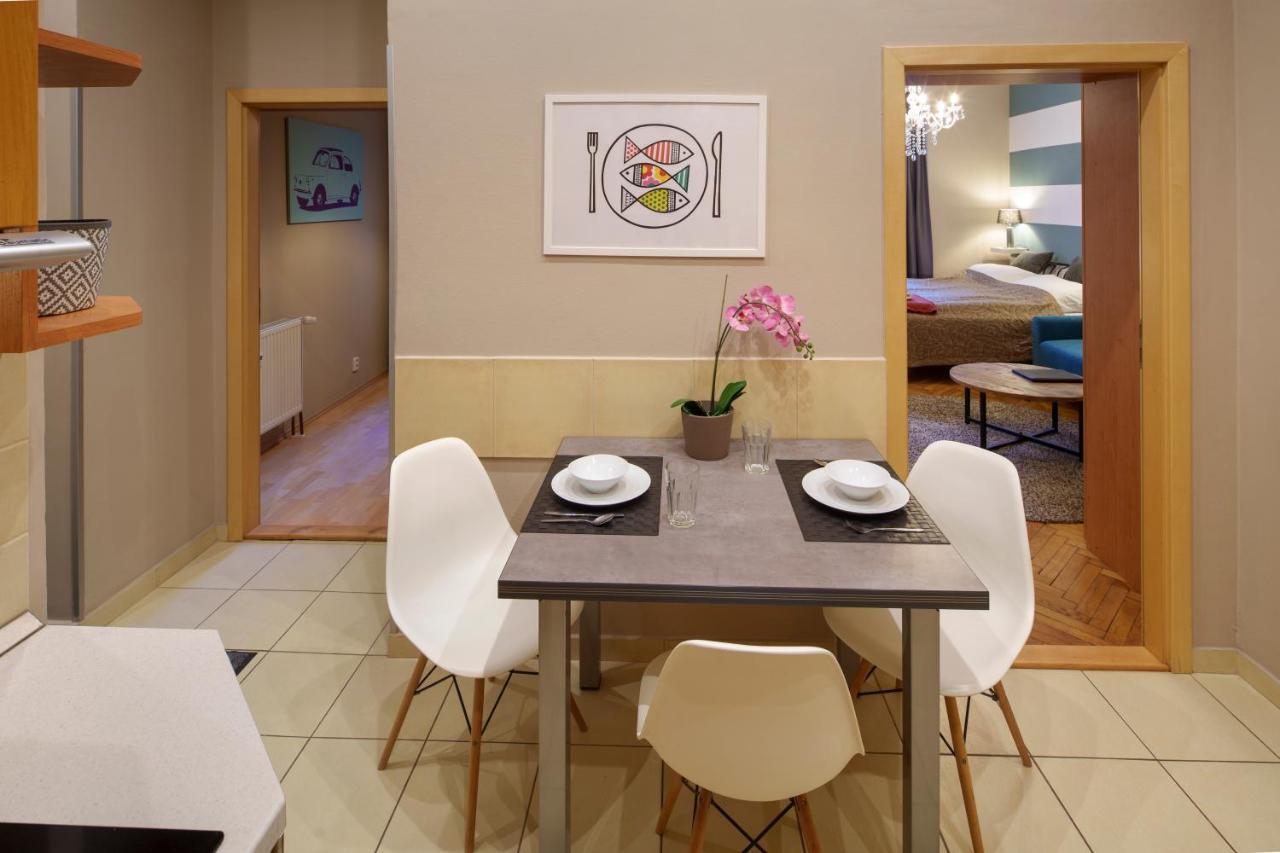 Dlouha Apartment With Balcony Прага Екстериор снимка
